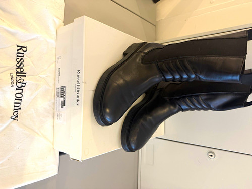 Russell bromley harley - russell,